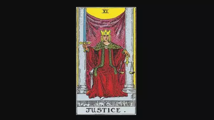 Що означає карта Справедливість у Таро: коли і як вона впливає на розклад